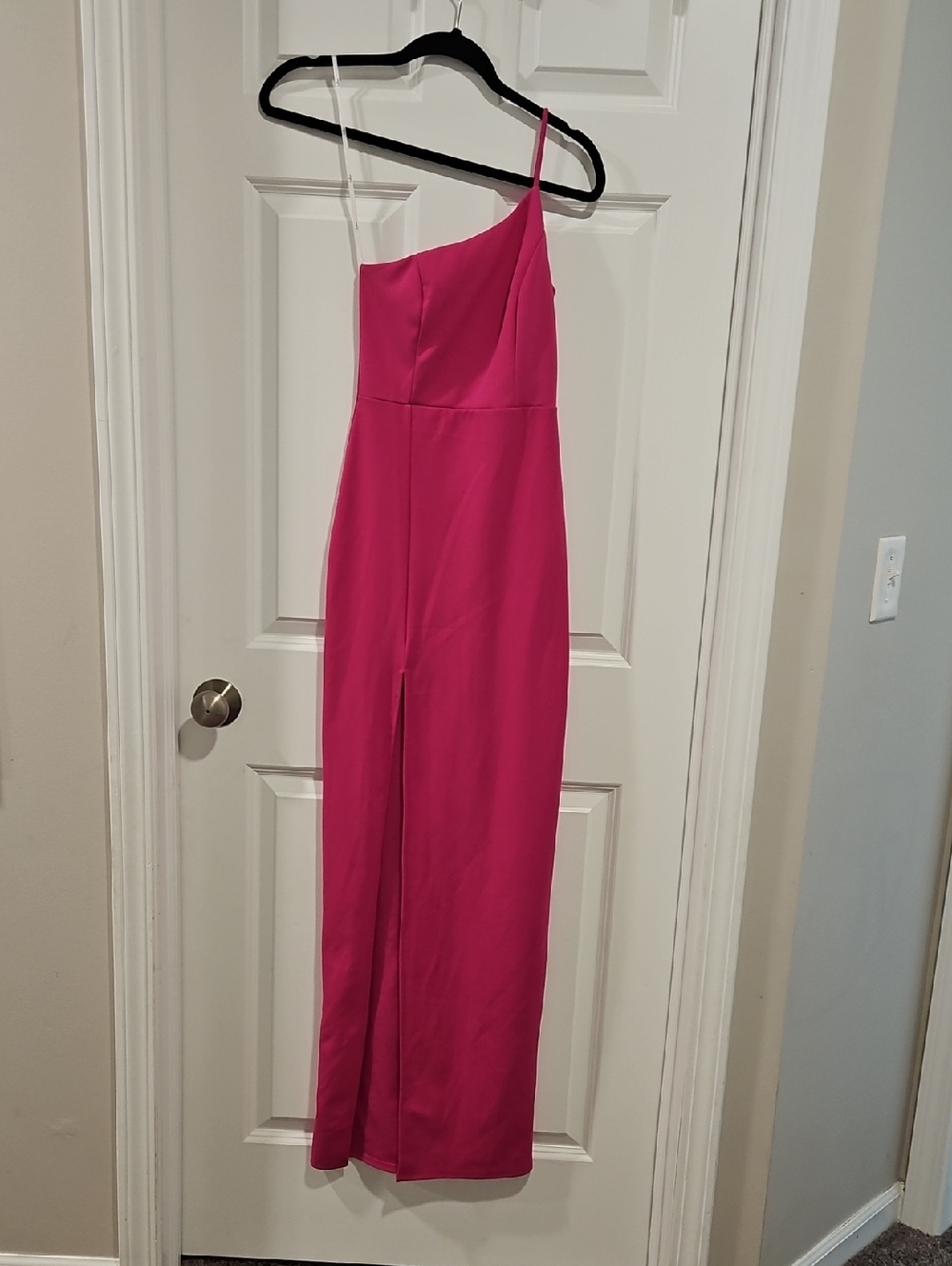 One-Shoulder Hot Pink dress